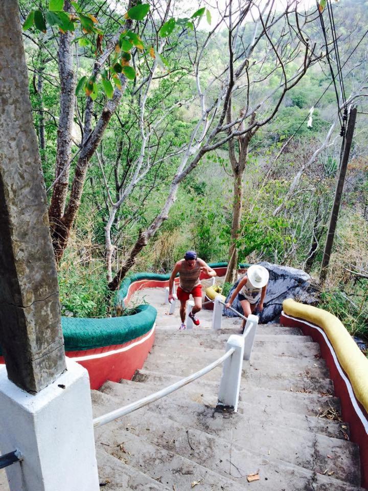 Pee Homestay Lopburi Ban Tha Krayang Esterno foto
